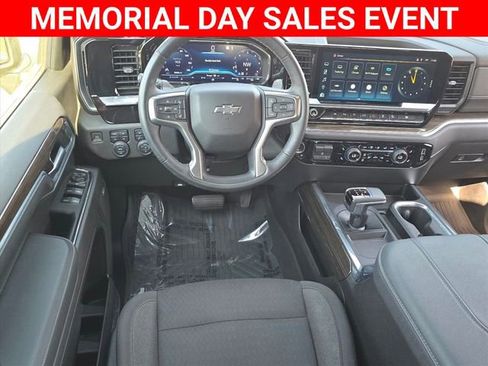 Certified 2023 Chevrolet Silverado 1500 RST AWD/4WD image 21