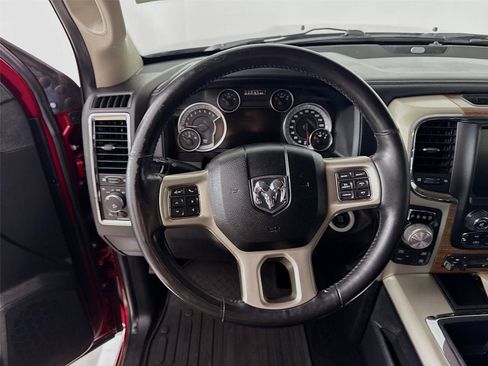 Used 2014 RAM 1500 Laramie w/ Convenience Group AWD/4WD image 19