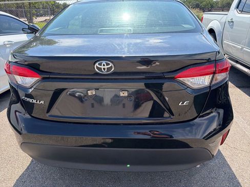 Used 2024 Toyota Corolla LE FWD image 7