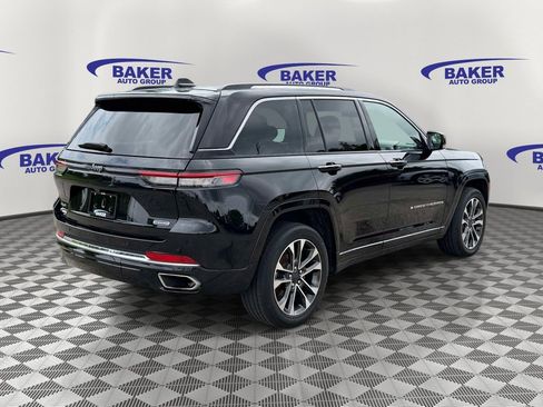 Used 2022 Jeep Grand Cherokee Overland AWD/4WD image 2