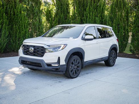 Used 2023 Honda Passport EX-L image 5