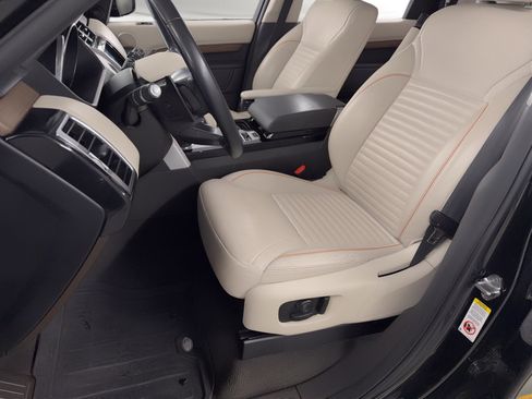 Used 2017 Land Rover Discovery HSE Luxury AWD/4WD image 5