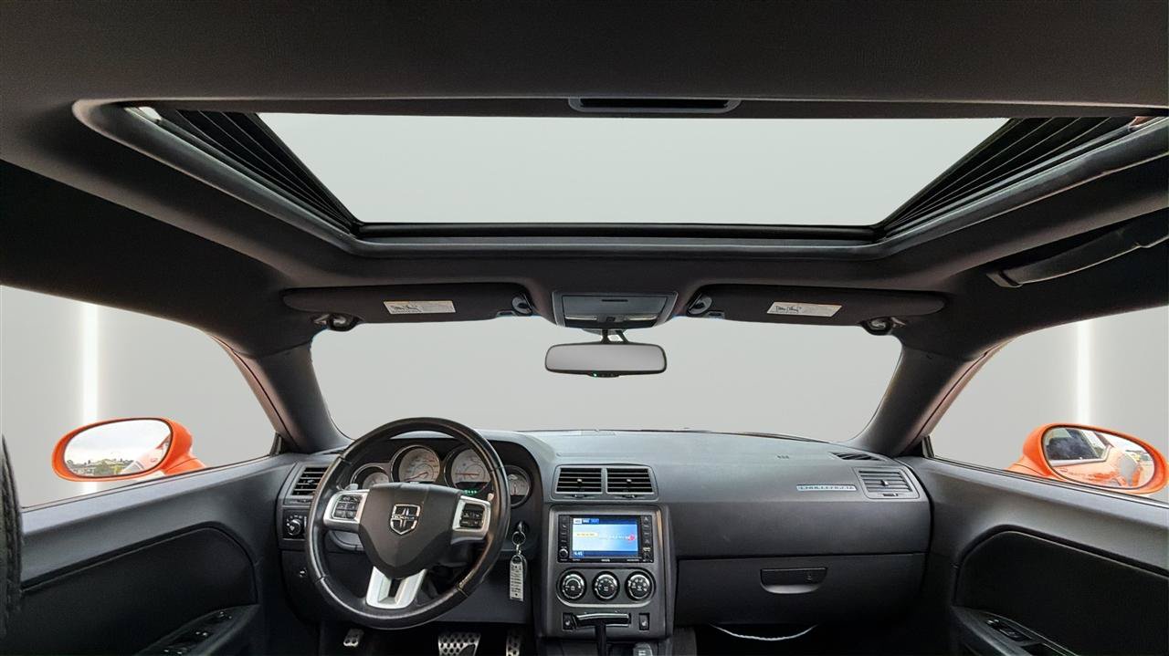 Used 2012 Dodge Challenger R/T RWD image 21