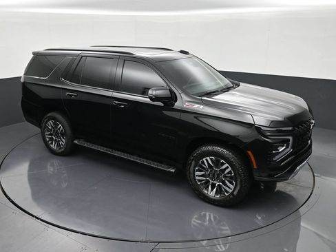 Used 2026 Chevrolet Tahoe Z71 w/ Comfort Package AWD/4WD image 18