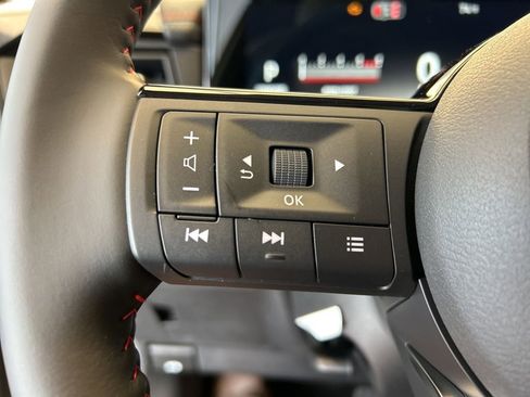 New 2026 Nissan Kicks SR w/ Illumination Package image 17