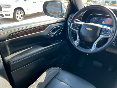 Used 2023 Chevrolet Suburban Premier AWD/4WD image 12