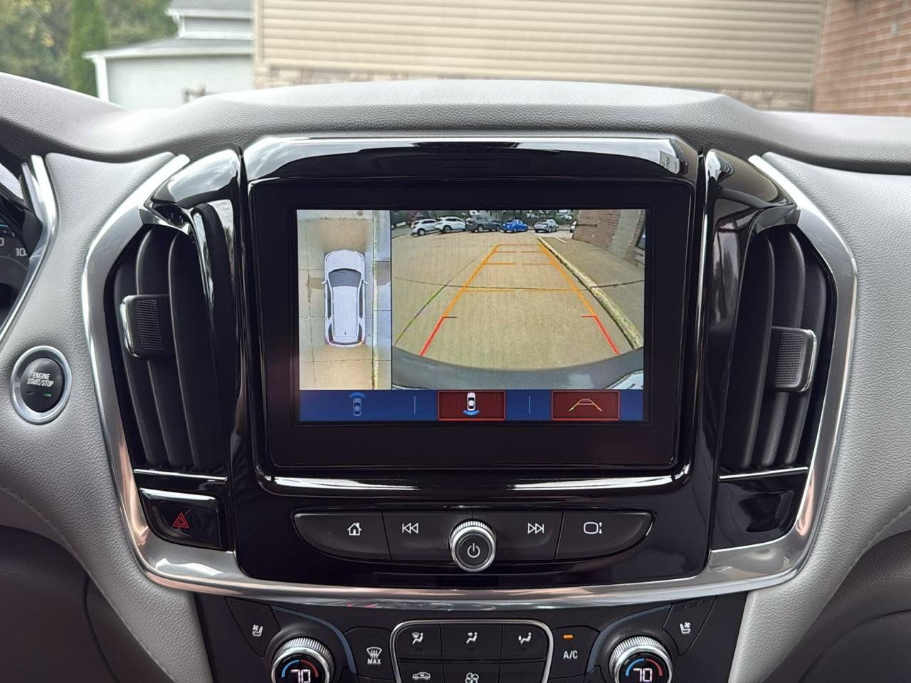 Used 2019 Chevrolet Traverse Premier FWD image 10