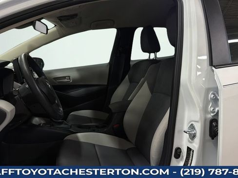 Used 2026 Toyota Corolla LE FWD image 23