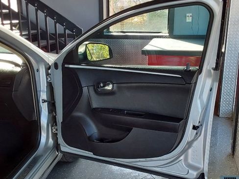 Used 2009 Chevrolet Malibu LT w/ Premium Mat Package image 15