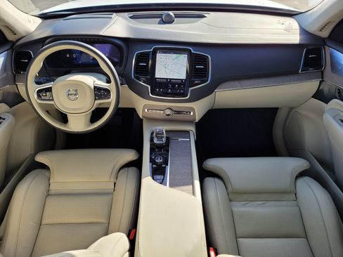 Certified 2023 Volvo XC90 T8 Ultimate w/ Lounge Package image 13