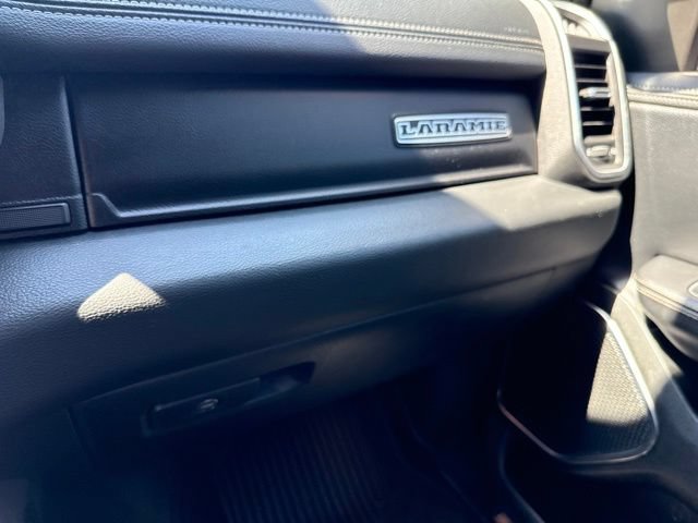 Used 2021 RAM 1500 Laramie w/ Sport Appearance Package AWD/4WD image 27