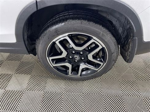 Certified 2023 Honda Passport Elite image 22