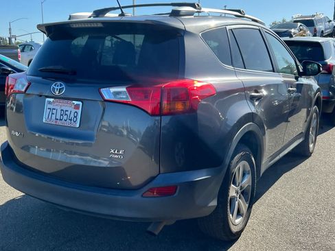 Used 2015 Toyota RAV4 XLE AWD/4WD image 4