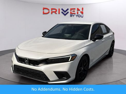 Used 2024 Honda Civic Sport image 1