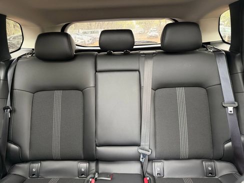 Used 2025 MAZDA CX-50 AWD 2.5 S w/ Premium Package image 35