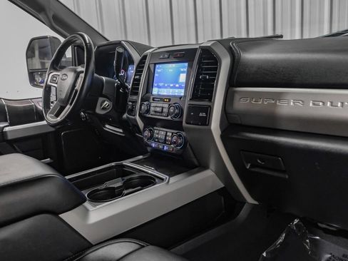 Used 2021 Ford F250 Lariat w/ Lariat Value Package AWD/4WD image 13