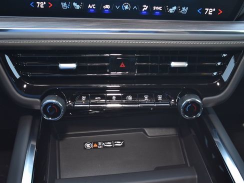 New 2026 Chevrolet Suburban Premier image 17