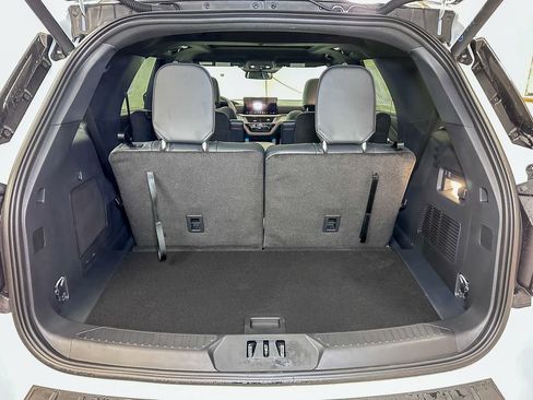 New 2026 Ford Explorer ST-Line w/ ST-Line Street Pack image 13