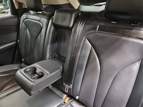 Used 2022 Lincoln Nautilus Reserve image 14