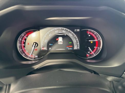 Used 2025 Toyota RAV4 XLE FWD image 41