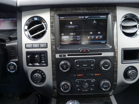 Used 2015 Ford Expedition Limited w/ Equipment Group 301A image 15