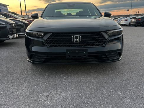 Used 2024 Honda Accord Sport image 4