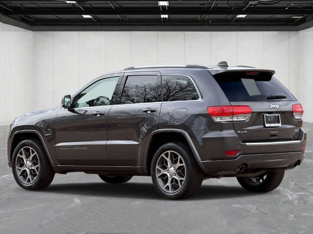 Used 2018 Jeep Grand Cherokee Limited AWD/4WD image 3