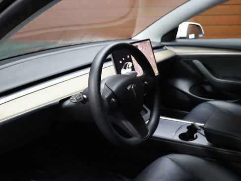 Used 2023 Tesla Model 3 Standard Range RWD image 34