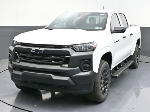 New 2026 Chevrolet Colorado W/T w/ WT Custom Package AWD/4WD image 3