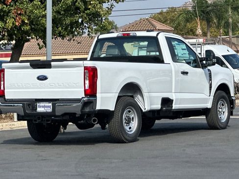 New 2026 Ford F250 XL w/ XL Chrome Package image 4