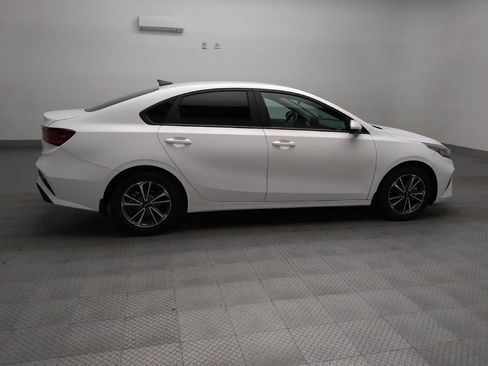 Used 2023 Kia Forte LXS image 10