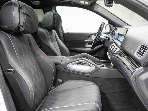 New 2026 Mercedes-Benz Maybach GLS 600 4MATIC image 16