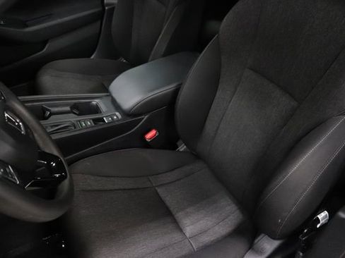 Used 2025 Honda Accord SE image 12