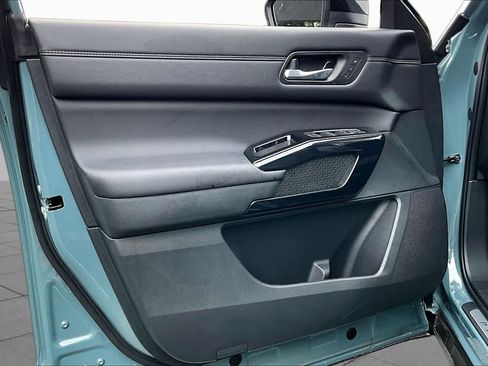 New 2026 Nissan Pathfinder Platinum w/ Accent Package FWD image 10