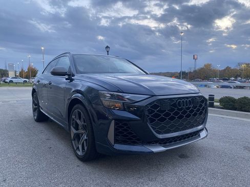 Used 2025 Audi RS Q8 performance w/ Executive Package image 2