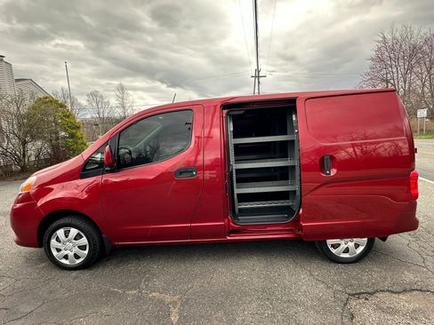 Used 2020 Nissan NV200 SV image 25