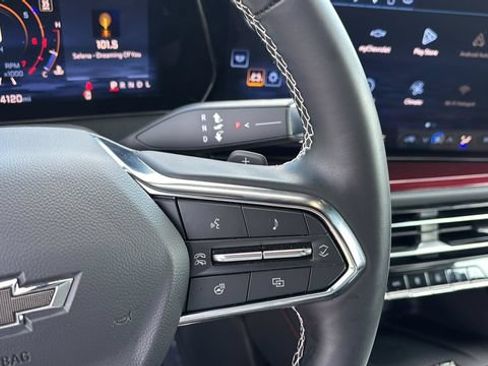 Used 2025 Chevrolet Traverse Z71 w/ Driver Confidence Package AWD/4WD image 24