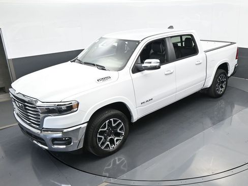 Used 2025 RAM 1500 Laramie image 29