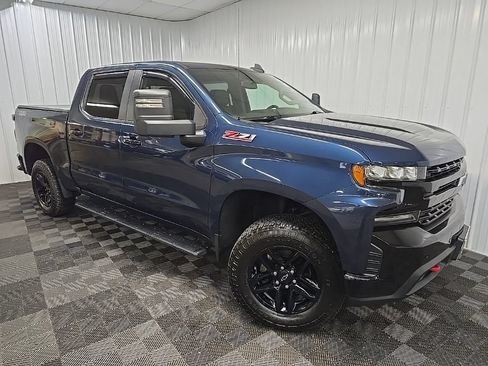 Used 2020 Chevrolet Silverado 1500 LT Trail Boss AWD/4WD image 7