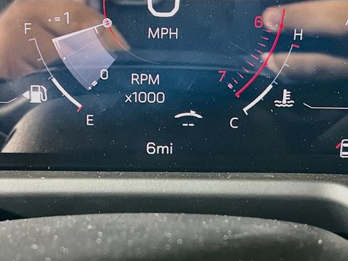 New 2026 GMC Acadia Elevation w/ Elevation Premium Package AWD/4WD image 11