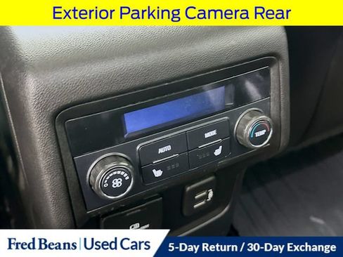 Used 2018 GMC Acadia Denali w/ Technology Package AWD/4WD image 33