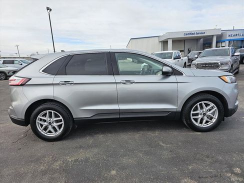Used 2024 Ford Edge SEL image 2