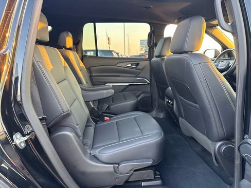 Used 2026 Chevrolet Traverse LT AWD/4WD image 13