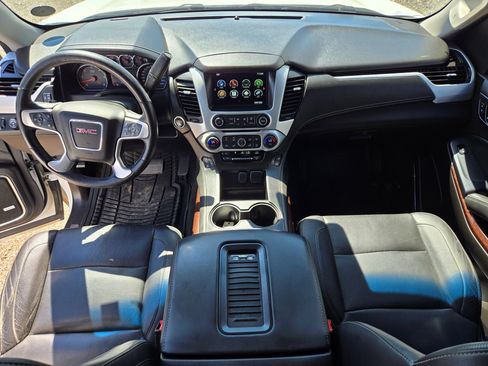 Used 2016 GMC Yukon SLT AWD/4WD image 9