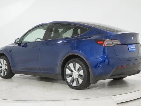 Used 2023 Tesla Model Y Long Range AWD/4WD image 6