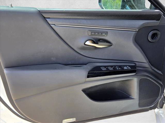Used 2023 Lexus ES 350 w/ Premium Package FWD image 10