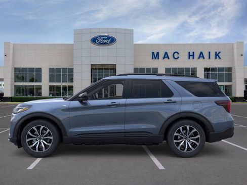 New 2025 Ford Explorer ST-Line image 3