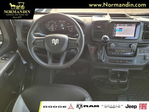 Used 2025 RAM ProMaster 2500 w/ Convenience Group FWD image 7