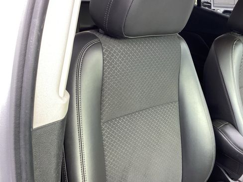 Used 2022 Buick Encore Preferred w/ Safety Package image 18