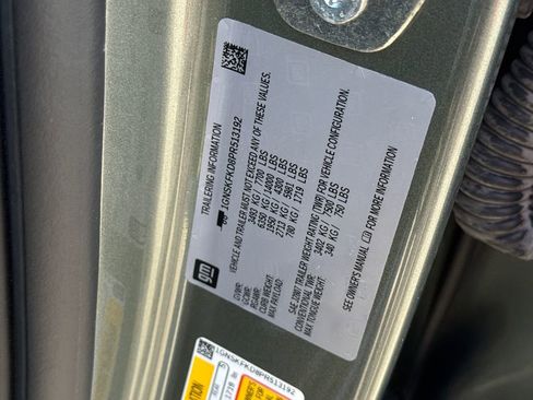 Used 2023 Chevrolet Suburban Premier image 40